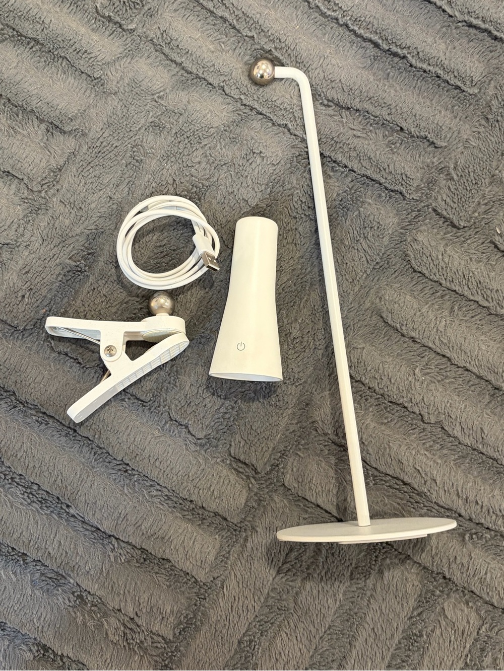 Desk lamp